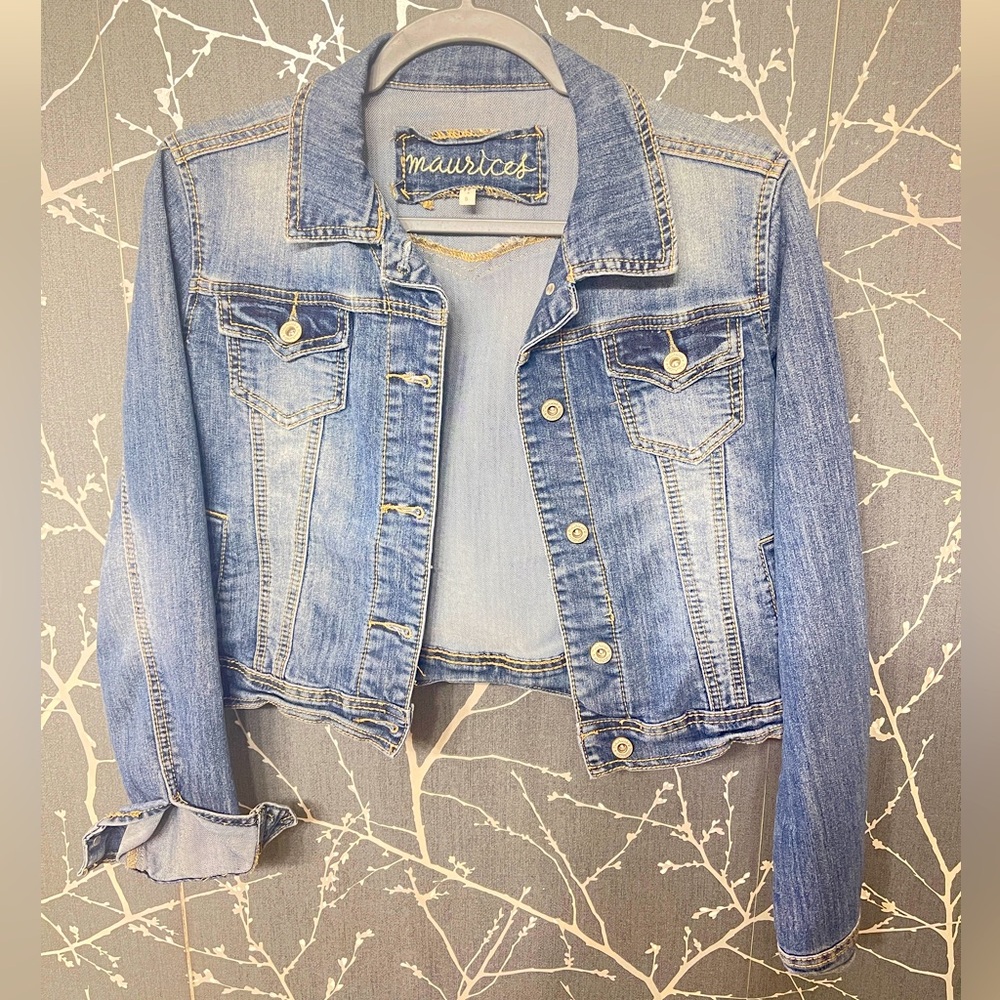 Cropped jean jacket